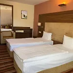 Otel Makar Sport & Wellness 4*