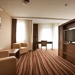 Makar Sport & Wellness 4*
