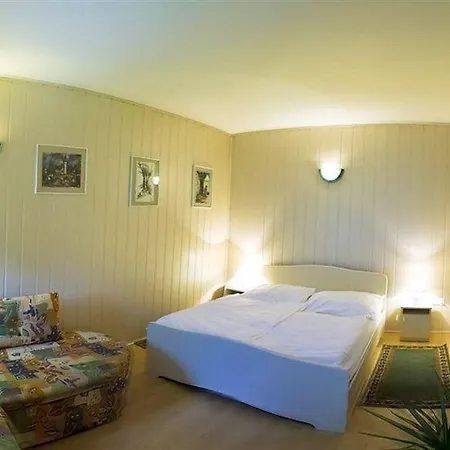 Hotel Makar Sport & Wellness Pecs