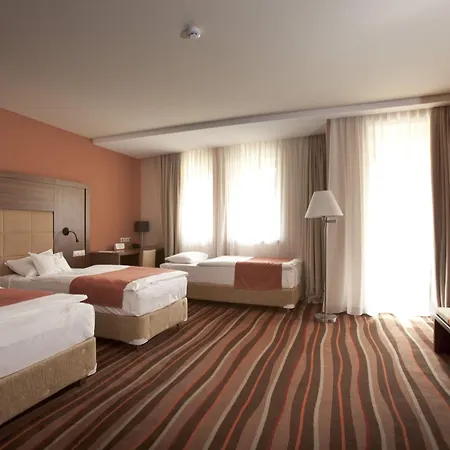 Makar Sport & Wellness 4*
