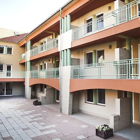 Hotel Makar Sport & Wellness Pecs