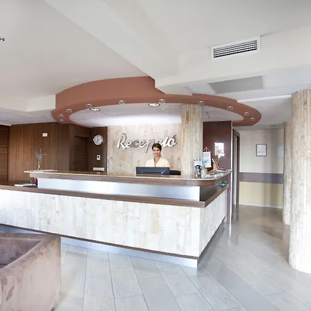 Makar Sport & Wellness 4*