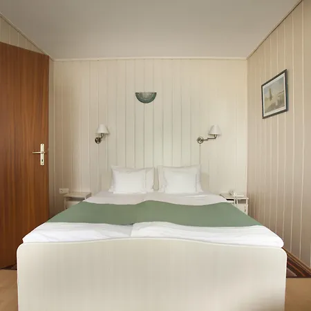 Makar Sport&wellness Hotell 4*