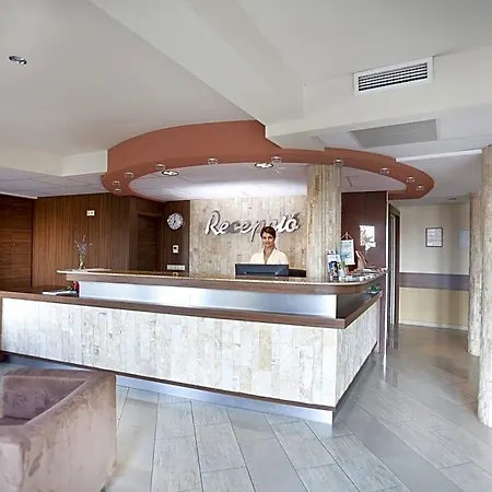 Makar Sport & Wellness Ξενοδοχείο 4*