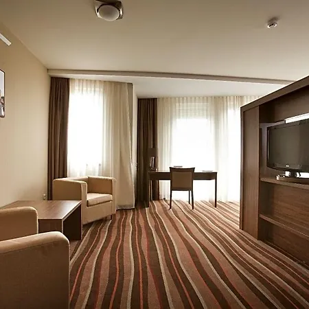 Makar Sport & Wellness 4* Πετς