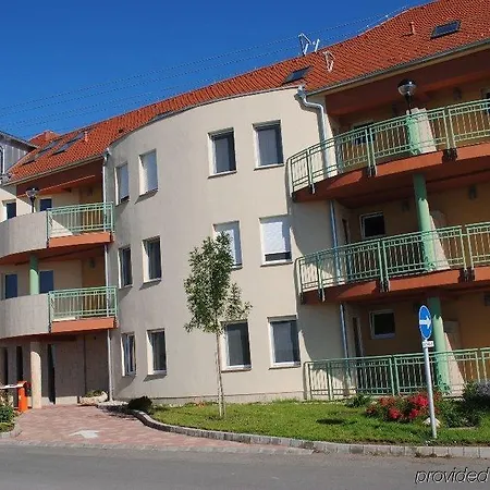 Makar Sport & Wellness Pécs