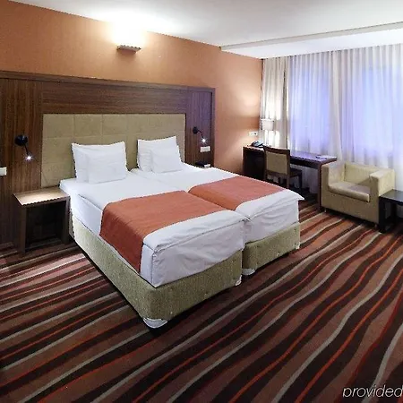 Makar Sport & Wellness Otel 4*