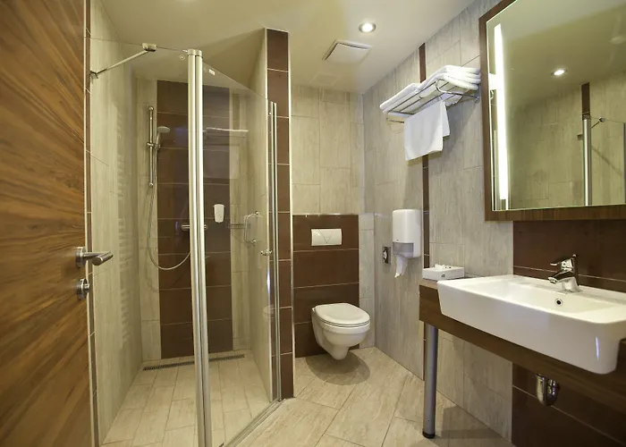 Makar Sport & Wellness Hotel 4*
