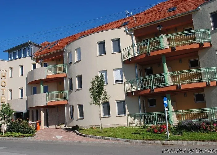 Makar Sport & Wellness Pětikostelí